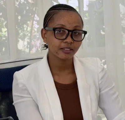 Gracias, Bookings and Coordination